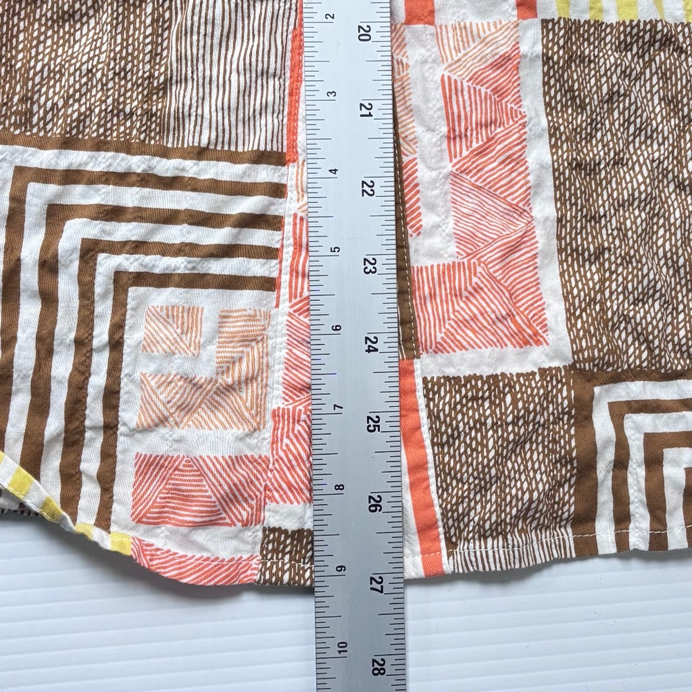 J. MCLAUGHLIN LADIES BUTTON DOWN PATTERN. SIZE M - image 6